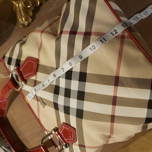 NEW! Plaid Tote Bag with Authentic Burberry Scarf & Umbrella - Picture 9 of 11
